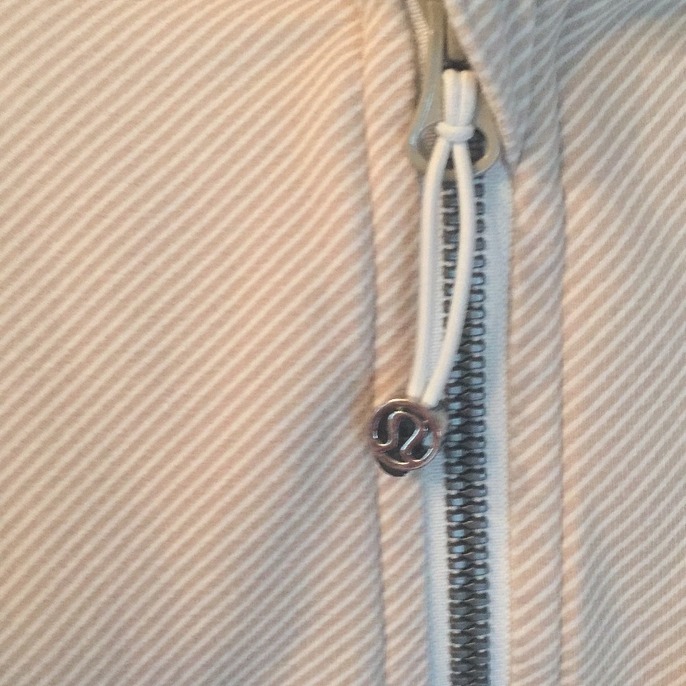 Lululemon jacket - Picture 12 of 14